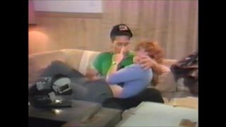 Парень сделал кучерявой сестре жены куни и вдул ей в рот и влажную письку